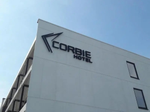 Corbie Lommel Ring