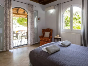 Yialos Villa