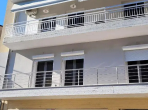 Alyvia Central Apartment 2