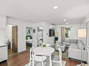 2BR Tiny Farm Home IN Fort Lauderdale