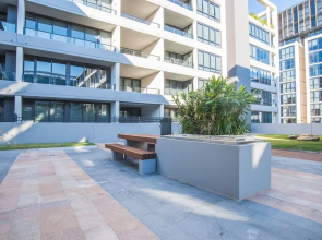 Relaxing Parramatta Apartment With Parking
