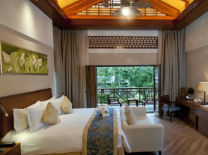 Wuzhishan Yatai Rainforest Resort