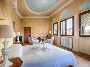 Lady Verona Residence
