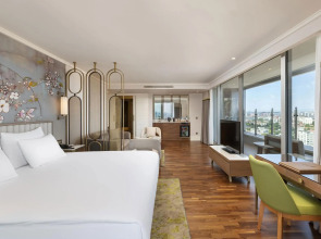 Titanic Port Bakirkoy