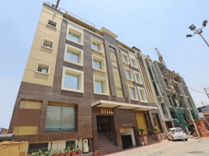 Hotel Razia Inn By OYO Rooms