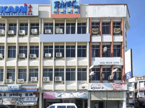 River Inn by OYO Rooms