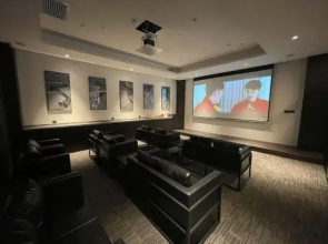 Homeinn Plus（Bei 'an Bus Station）