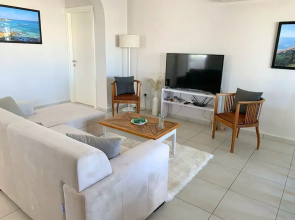 Family-friendly Apartment Just Steps Away From the Sea