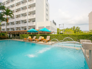 Hotel Recenta Phuket Suanluang