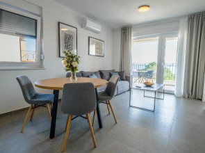 Apartment House Vista