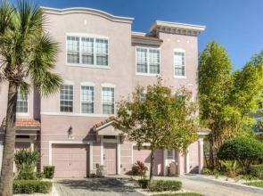 Vista Cay Resort by Casiola Vacation Homes