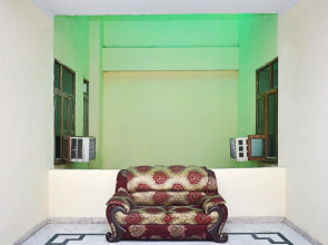 OYO 24622 Hotel Crystal Leaf