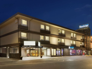 Travelodge by Wyndham Lethbridge