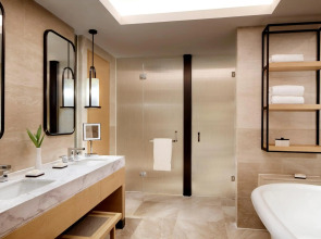 Отель The Ritz-Carlton Sanya Yalong Bay