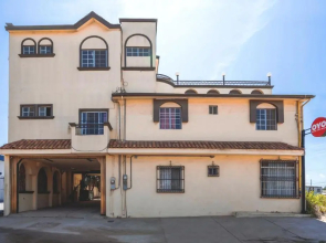 OYO Hotel CocoBeach, Ensenada