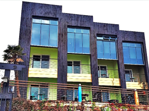 Geoje Theravich A-dong Pension