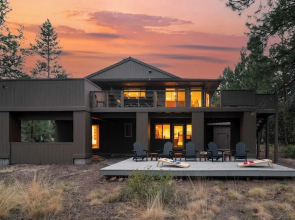 Sage Blush by Avantstay Upgraded 4 Bdr/chefs Kitchen/ A/c/hot Tub!