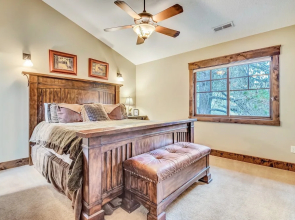 13 Vine Maple Home 5 Bedrooms 5.5 Bathrooms Home