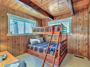 Game Room & Deck: Oso Cozy Cabin in Arnold!