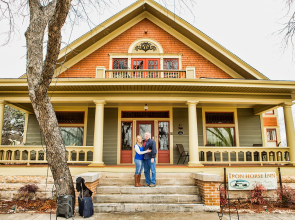 Iron Horse Inn