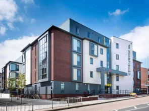 Student Only Picturehouse Apartments