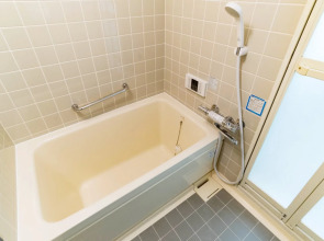 Universal Bay Condominium