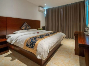 Zhuhai Pohu Hotel (Mingzhu Station)