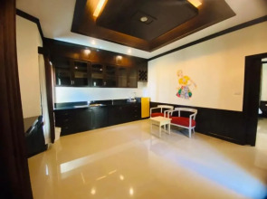 Hotel and Beach Bungalow at Lanta Resort