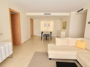 Samara 4 - Modern 2BR in Samara Resort Marbella, Indoor and Outdoor Pools, SPA