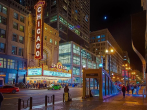 The Stratus - Vibrant Studio in Heart of Downtown