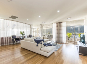 3 Bedroom Waterfront Penthouse on the Hawkesbury