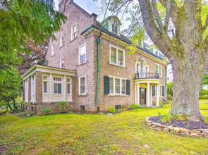 Charming Historic Home ~ 1 Mi to Dtwn Olean!