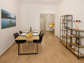 Beautiful apt near the sea by GHH