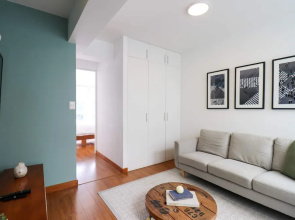 Lovely 2BR with Balcony in Miraflores