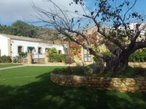 Casale San Basilio***