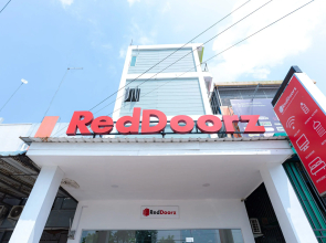RedDoorz near Hang Nadim Batam Airport