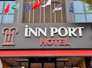 Inn Port Hotel