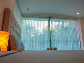 Casa Aakal Lagoon Front