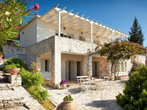Villa Flora in Paxi With 4 Bedrooms and 4 Bathrooms