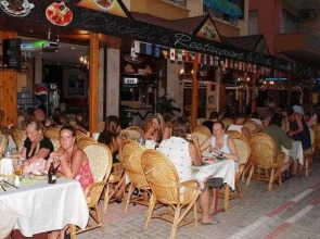 Kleopatra Bebek Hotel