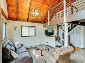 Hunter Mountain Home w/ Game Room: 1 Mi to Skiing!