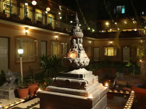 Aarya Chaitya Inn