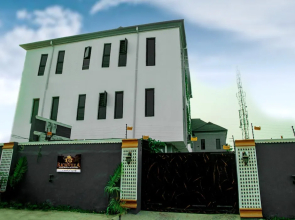 RichVilla Apartments & Hotels