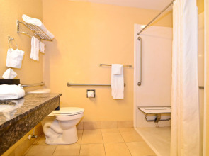 Pearle Beach Resort & Spa