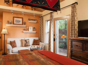 Four Kachinas Bed & Breakfast Inn