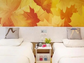 Pai Hotel Yuncheng Yudu Market