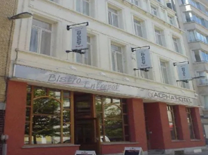 Alpha Hotel