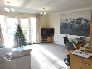 River Penthouse Little Paxton - 75 Skipper Way