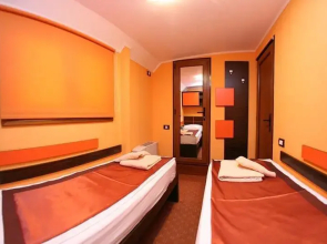 Hotel Plutitor Serano
