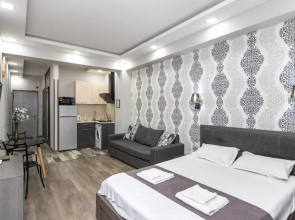 Golden Room Apartments 04